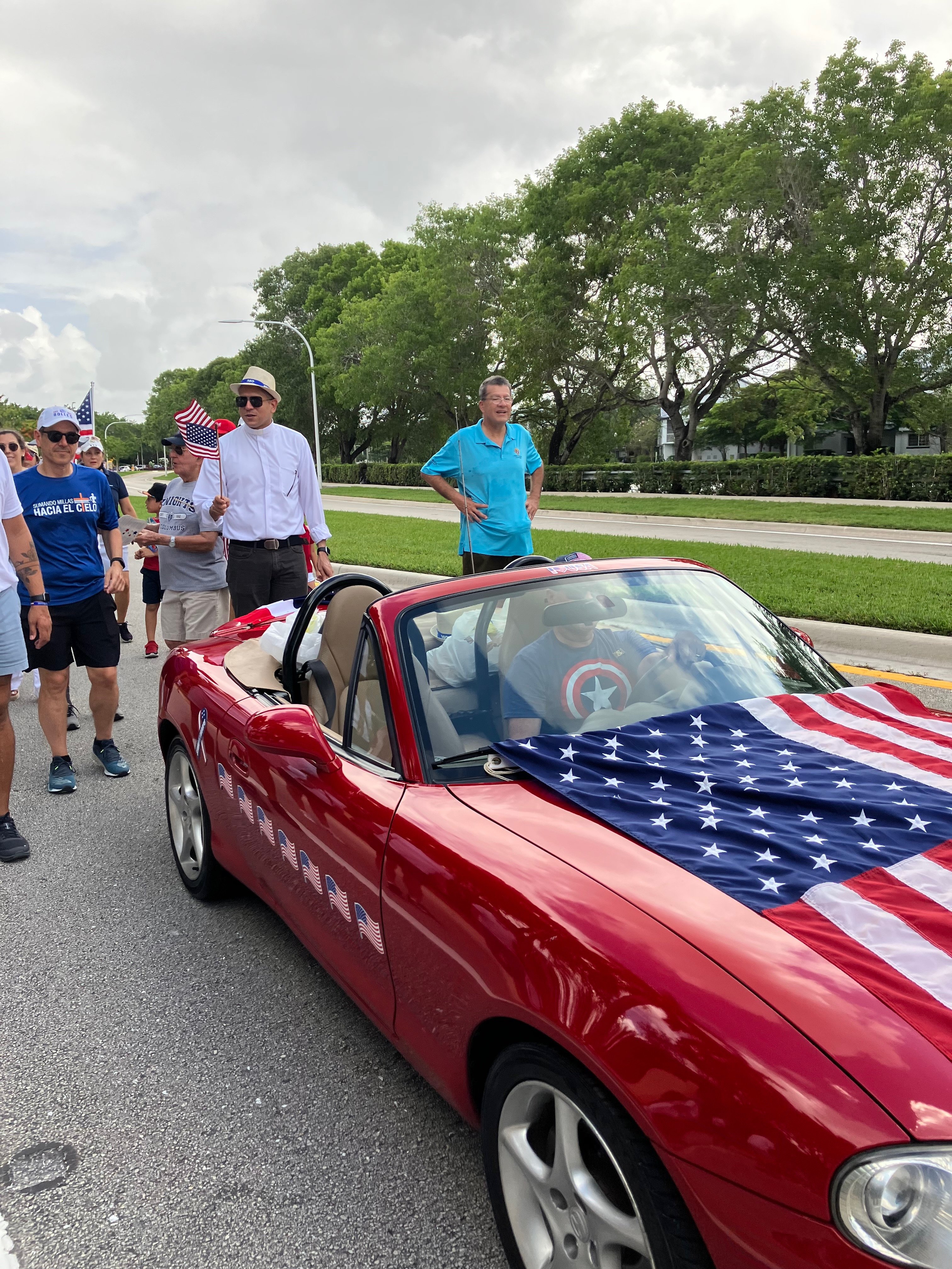 Men's Club Member volunteering during the 4th of July Parade 2022